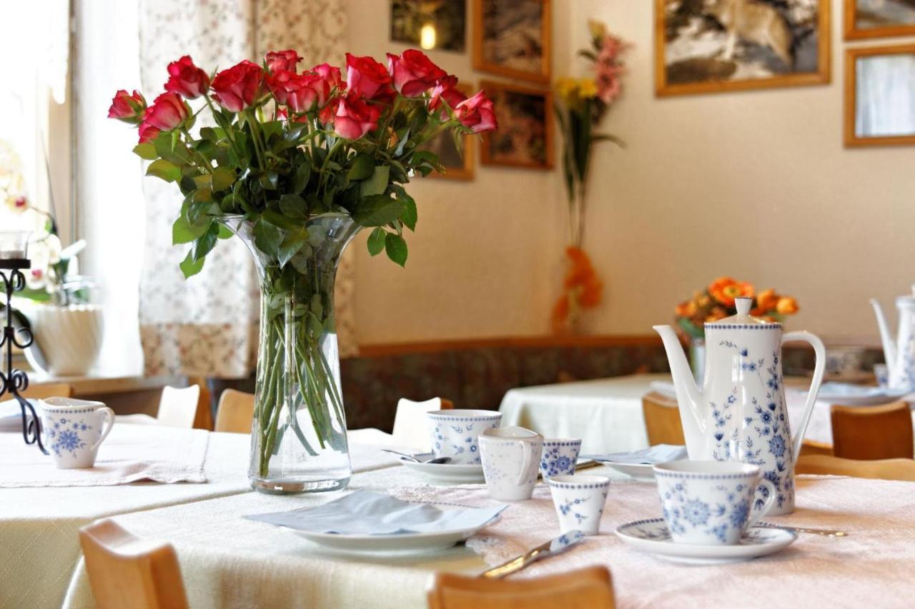 Pension Wiesengrund นอยเชอเนา ภายนอก รูปภาพ