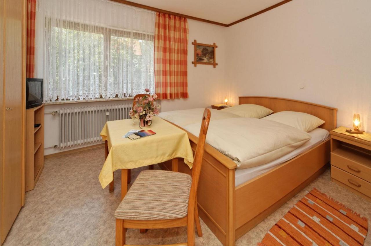 Pension Wiesengrund นอยเชอเนา ภายนอก รูปภาพ