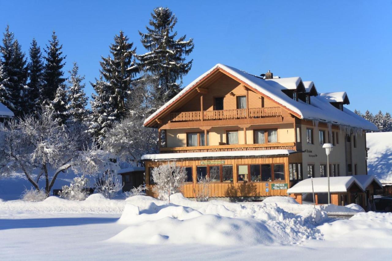 Pension Wiesengrund นอยเชอเนา ภายนอก รูปภาพ